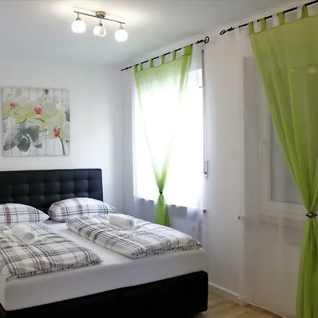 Center Apartmán *